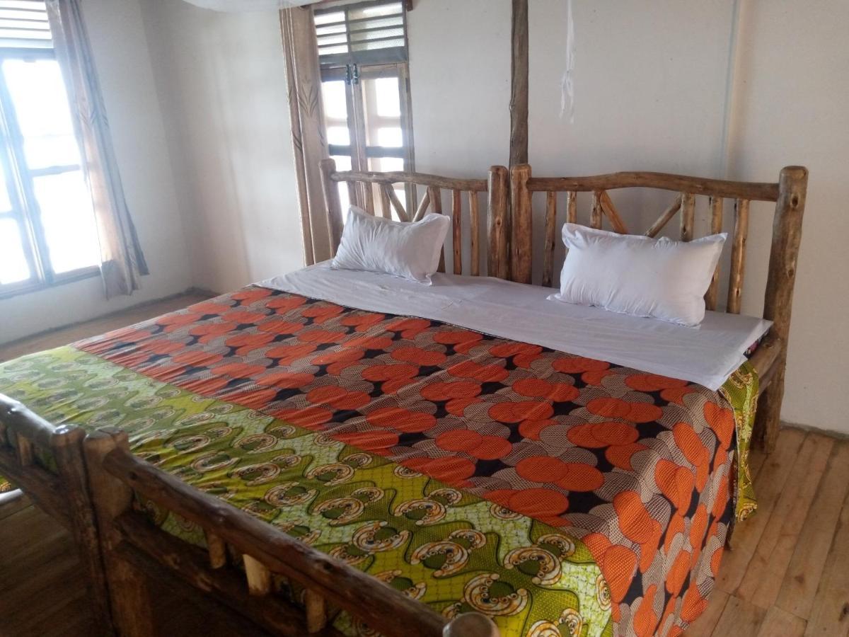 Tembo Safari Lodge Katunguru Экстерьер фото