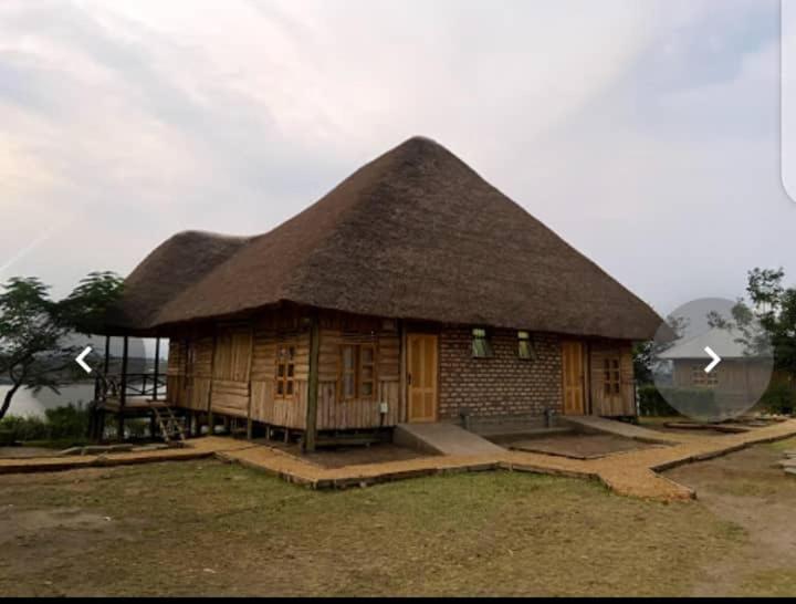 Tembo Safari Lodge Katunguru Экстерьер фото