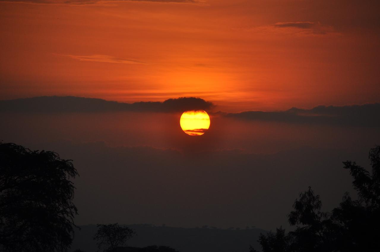 Tembo Safari Lodge Katunguru Экстерьер фото
